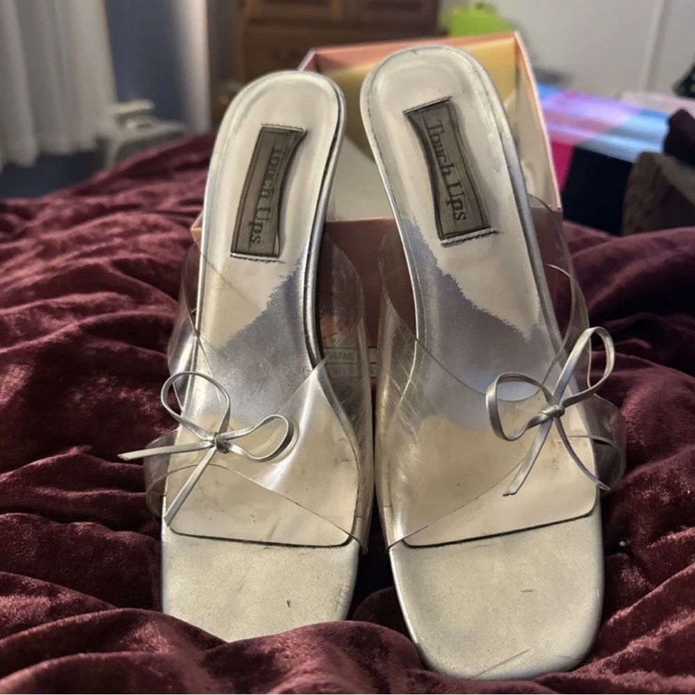 Touch Ups Silver Clear Heels with Bow Accent
